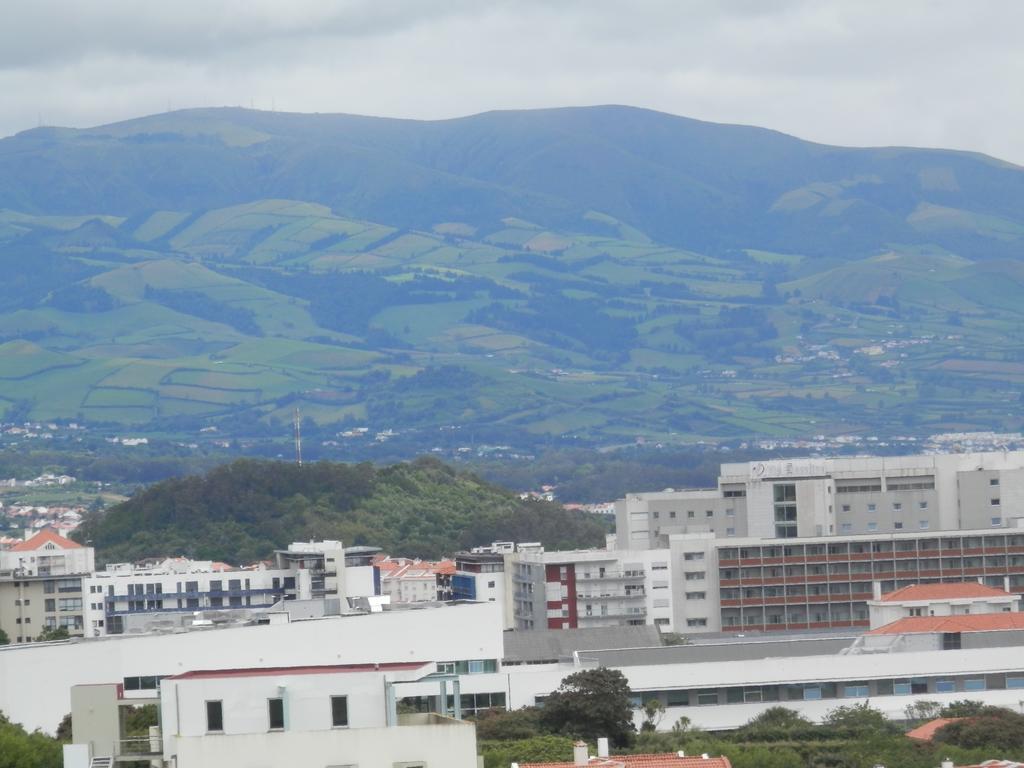 Al - Apartamento Bairros Novos 24 Ponta Delgada Zimmer foto